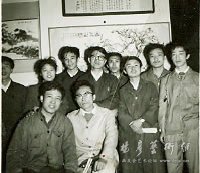 杨彦在孺子画展上