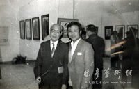 与何海霞先生同观李可染画展
